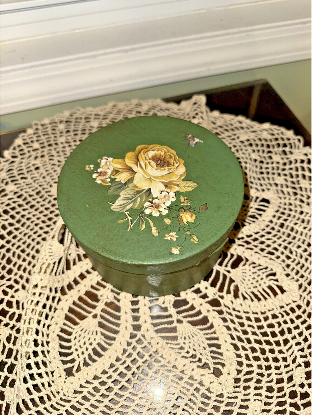 Decorative round green floral Shaker Pantry Box Folk Art Cottagecore
